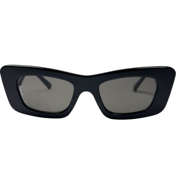 OTRA ZOE Black/Smoke Sunglasses main image 3